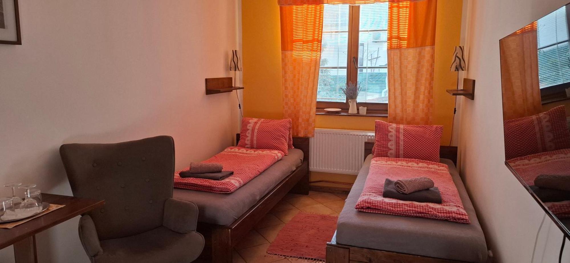 Penzion a Vinoteka Hrozen Kroměříž Esterno foto